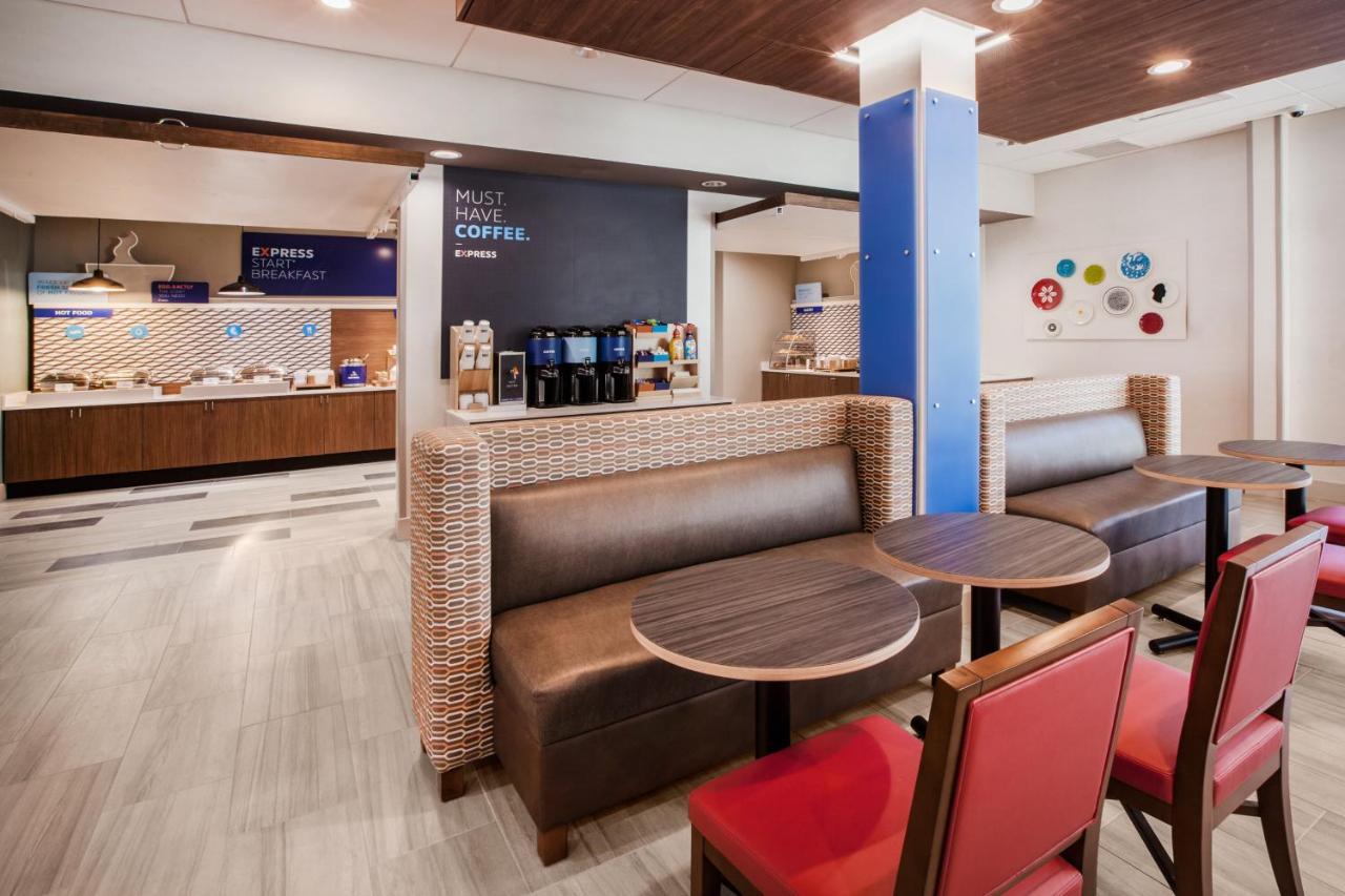 Holiday Inn Express & Suites - Middletown - Goshen By Ihg Exterior photo