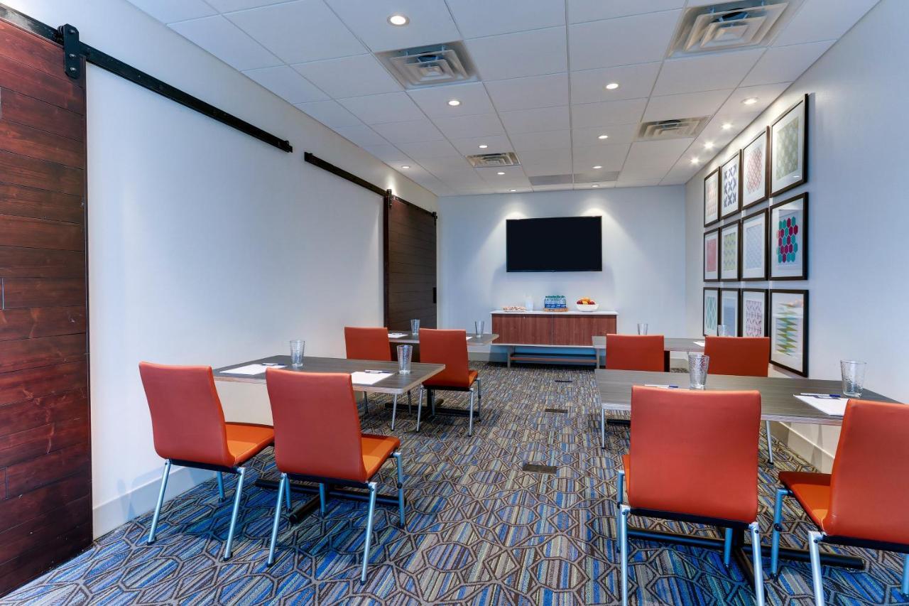 Holiday Inn Express & Suites - Middletown - Goshen By Ihg Exterior photo