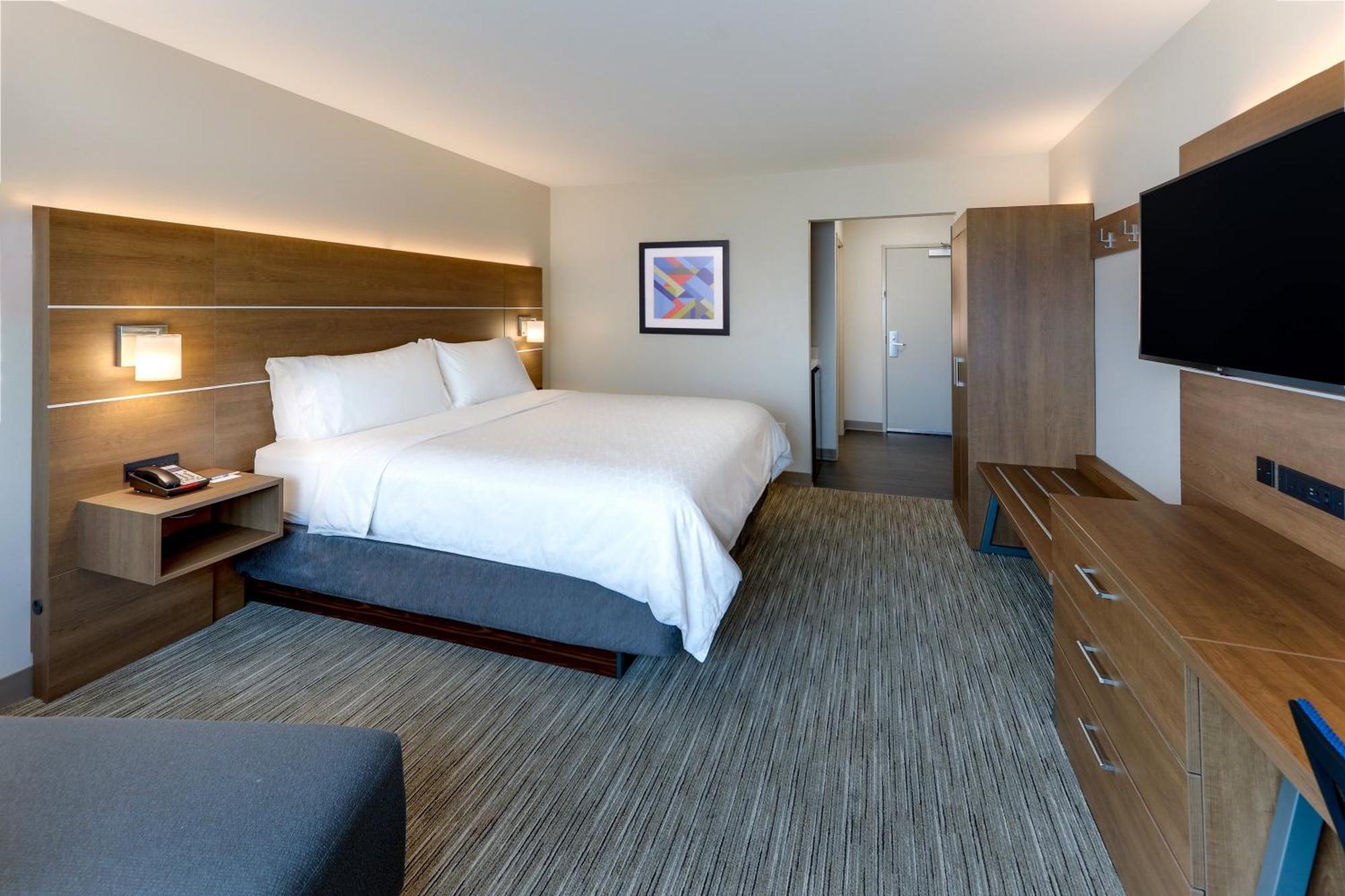 Holiday Inn Express & Suites - Middletown - Goshen By Ihg Exterior photo